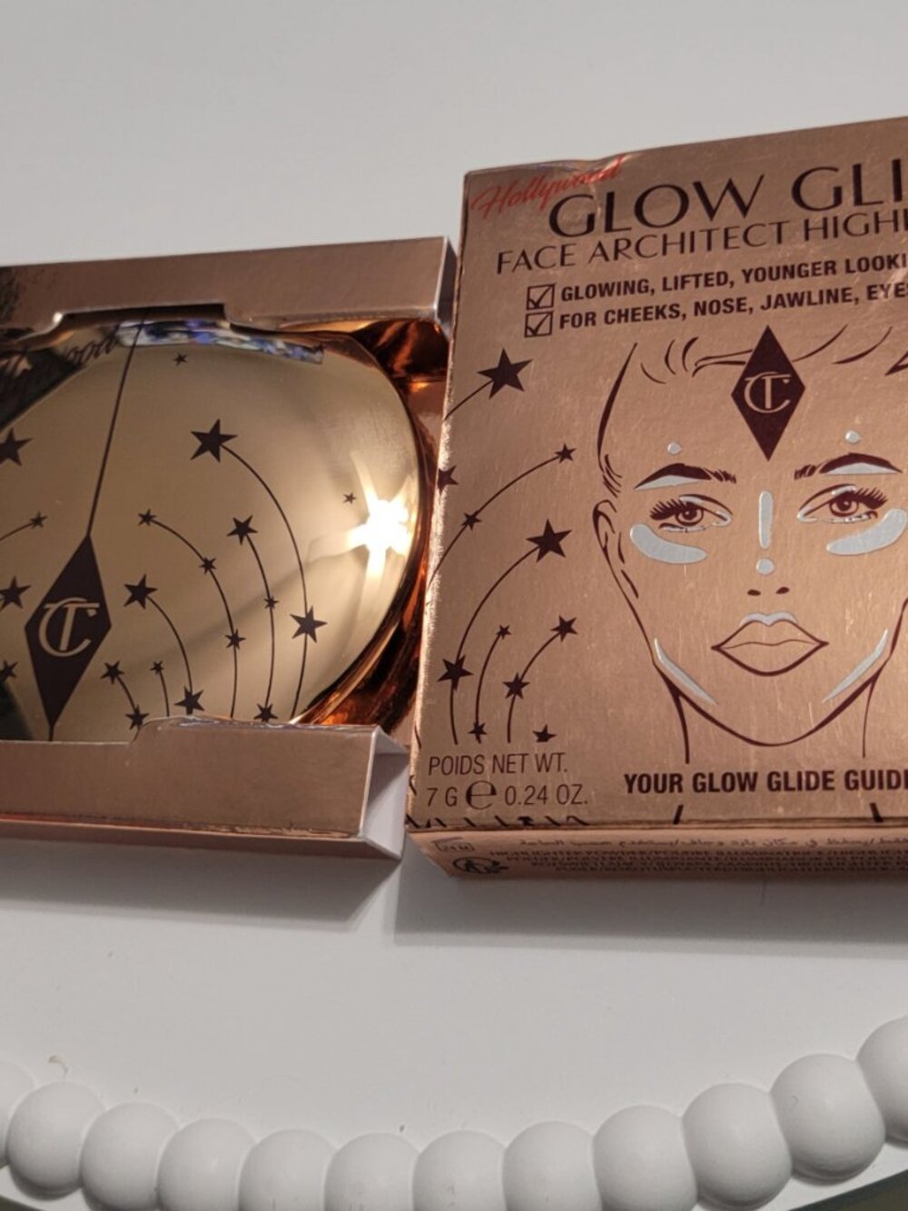 Charlotte Tilbury Glow Glide Guide Highlighter- Gilded Glow - Picture 2 of 13